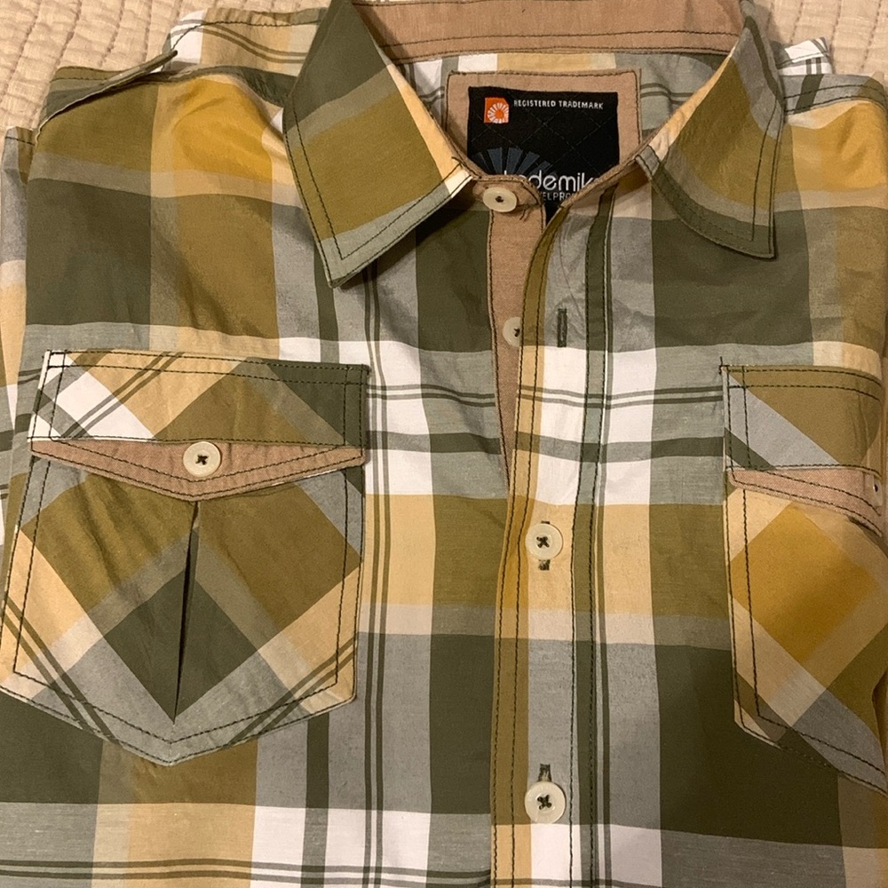 Akademiks plaid shirt Y2K
